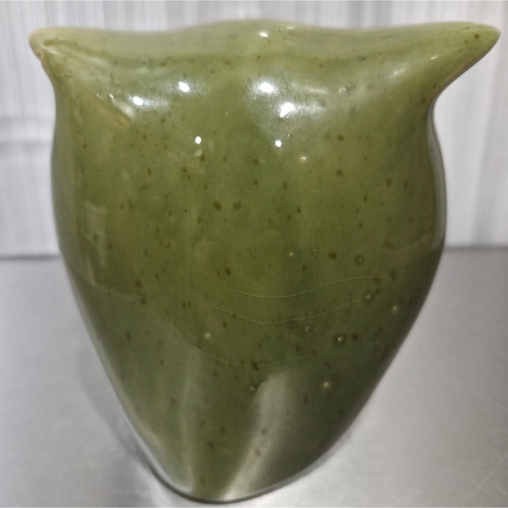 Vintage 5" x 5" Mid Century Modern Avocado Green Ceramic Owl - Picture 4 of 7